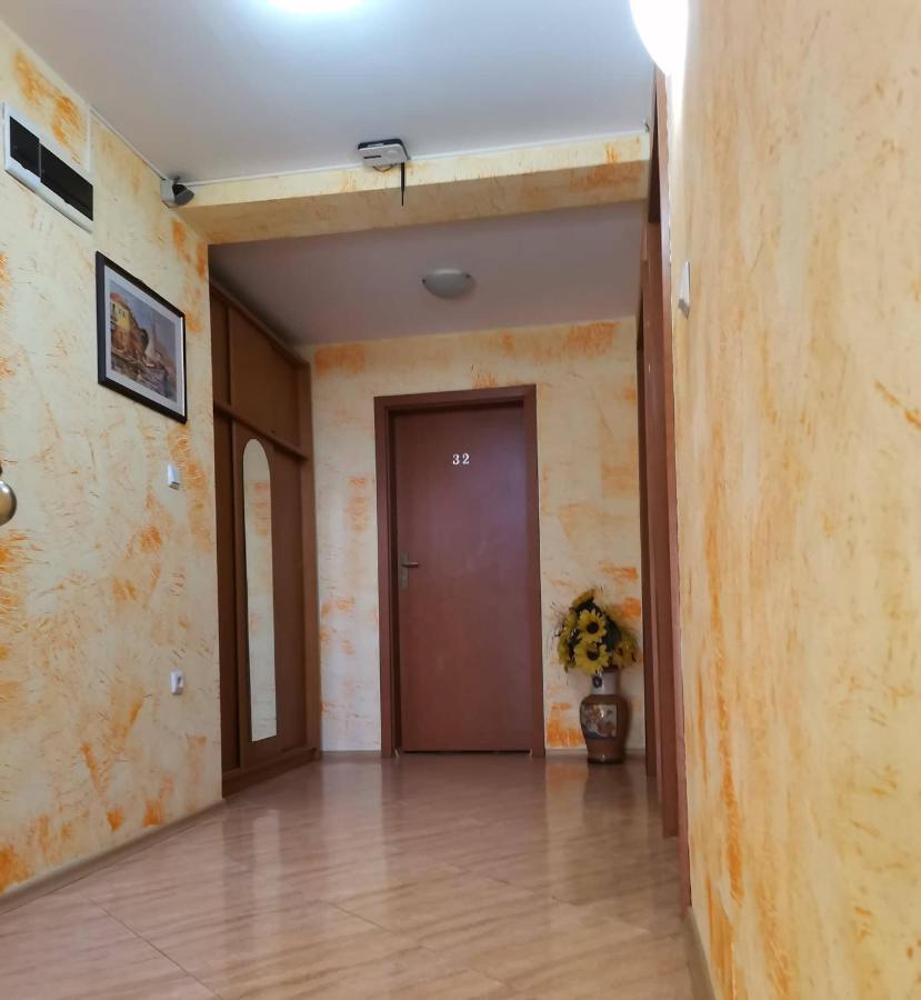 Виктория Созопол Bagian luar foto
